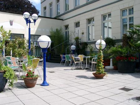 Hotel Am Kastell กอค ภายนอก รูปภาพ