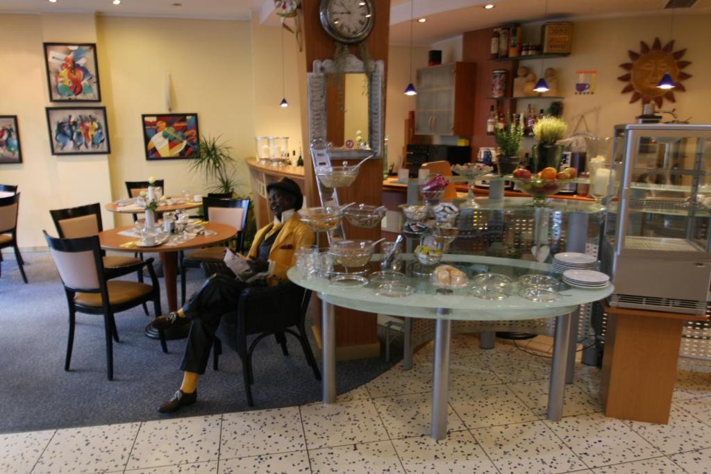 Hotel Am Kastell กอค ภายนอก รูปภาพ